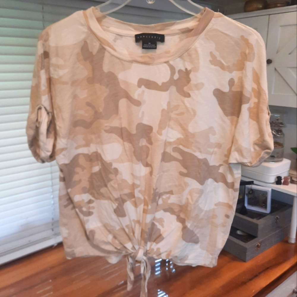 Sanctuary Camo Tie Top Medium